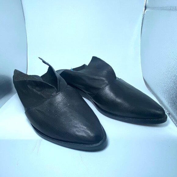 Kelsi Dagger Brooklyn Shoes - Black Leather Kelsi Dagger  Womens Slip-On Loafers Size 6 Stylish & Comfortable